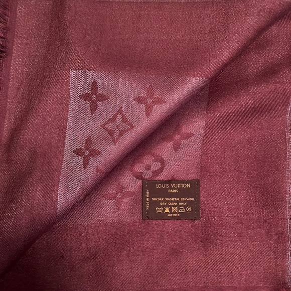 Louis Vuitton Accessories - Louis Vuitton Brown Shine Shawl (401910)